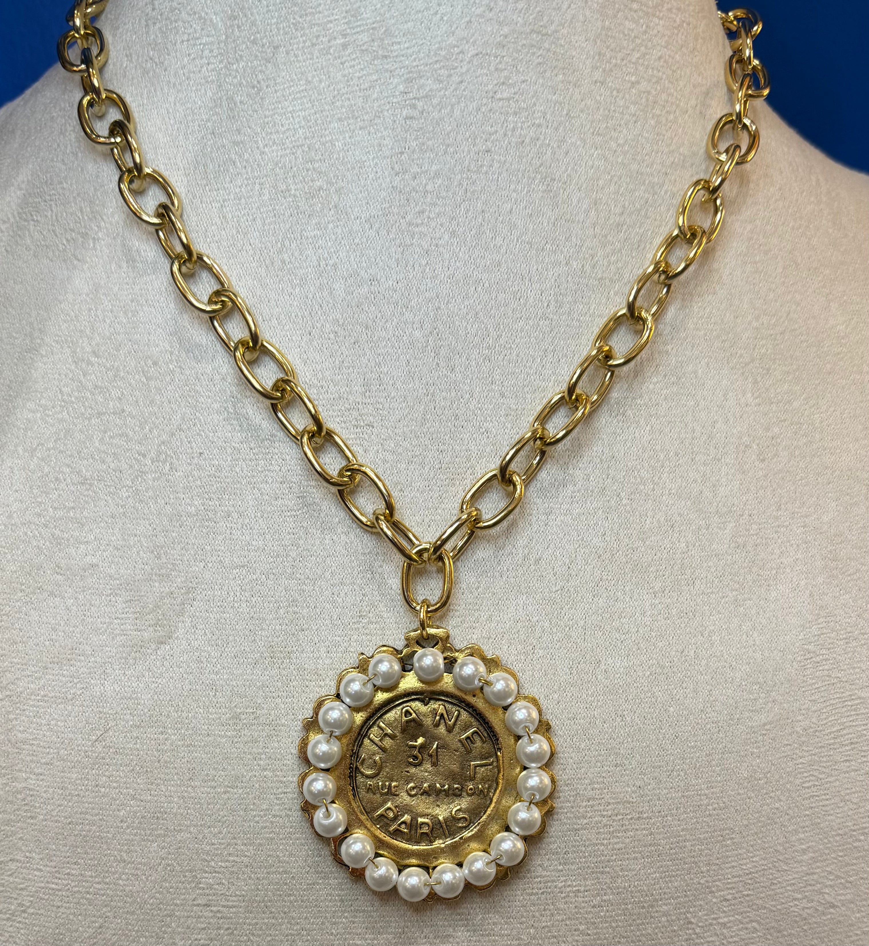 Chanel Pearl Necklace 17"